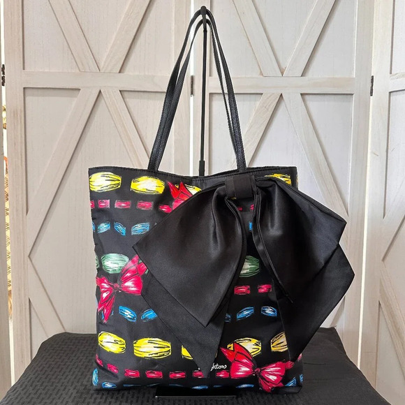 Brighton Art Chic Carryall Take A "Beau" Tote - Picture 1 of 8